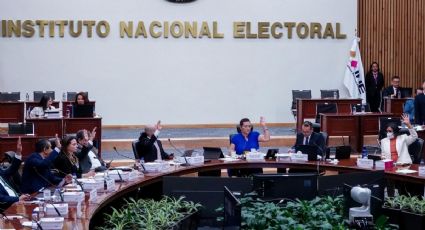 Comienza sesión de comisión del INE para asignar plurinominales en Diputados y Senado