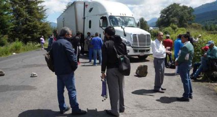 Bloqueos y quema de vehículos en Michoacán: exigen la liberación de siete guardias comunales secuestrados por presuntos sicarios