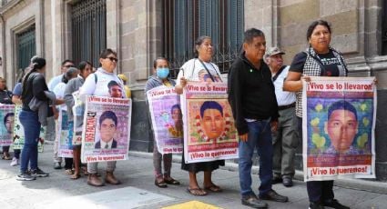 “Decepcionados totalmente de este presidente”, expresan familias de los 43 de Ayotzinapa tras última reunión con AMLO