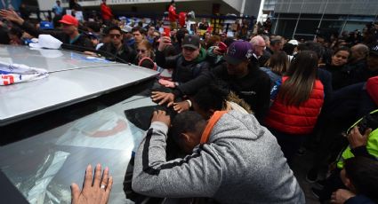 Miles de personas despiden en su funeral al futbolista uruguayo Juan Izquierdo, quien murió tras sufrir un paro cardiaco