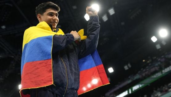 Ángel Barajas se baña de plata a los 17 años y logra la primera medalla para Colombia en gimnasia de los Juegos Olímpicos