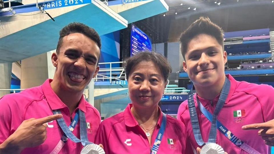 Ma Jin con los medallistas olímpicos Juan Celaya y Osmar Olvera.
