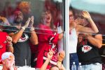 Chiefs ganan dramáticamente a Bengals ante la mirada y emoción de Taylor Swift