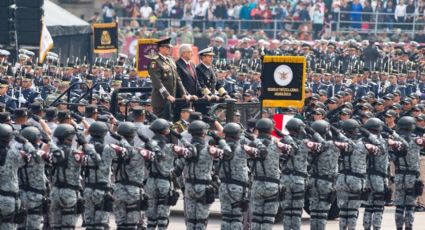 AMLO encabeza su último desfile militar entre agradecimientos de las Fuerzas Armadas