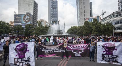 Simpatizantes de Rojo de la Vega bloquean Paseo de la Reforma en protesta por anulación de su triunfo