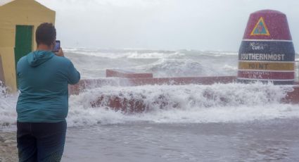 "Helene" se eleva a huracán categoría 3 frente a las costas de Florida; podría tocar tierra esta noche