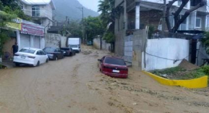 Huracán "John" causa inundaciones, cortes de luz, bloqueos viales y deslaves en Acapulco