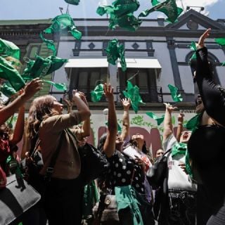 Iglesia católica rechaza reforma que despenaliza el aborto en CDMX en cualquier fase de la gestación