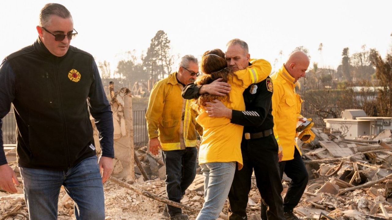 Los Ángeles aprueba primeras licencias de reconstrucción en Palisades tras devastadores incendios