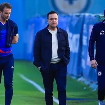 Víctor Velázquez, presidente del Cruz Azul, acusa a la familia de ‘Billy’ Álvarez por su seguridad