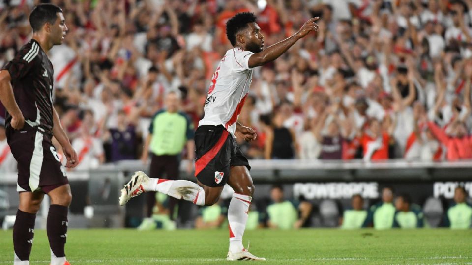 Borja festeja su gol ante el sinsabor de Lira.