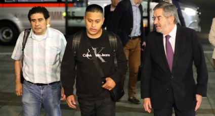 Llegan al país los dos mexicanos secuestrados por rebeldes hutíes tras un año de cautiverio