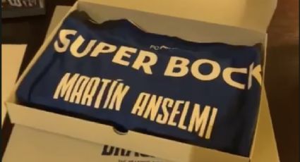 El Porto recibirá a Martín Anselmi con una lujosa habitación de hotel que incluye una playera con su nombre y regalos personalizados