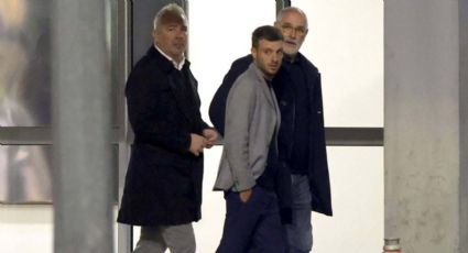 El DT Martín Anselmi llega a Portugal, donde se espera que firme con el Porto, pese a acción legal de Cruz Azul