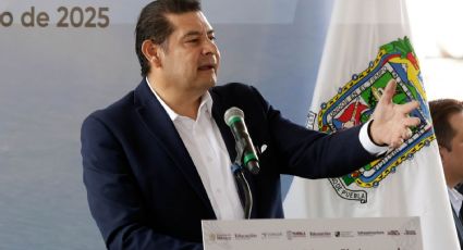 Armenta viaja en vuelo privado a Nueva Jersey; su equipo dijo que fue por trabajo y después cambió la versión