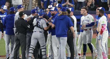 ¡Se vaciaron las bancas! Jugadores de Azulejos y Dodgers protagonizan conato de bronca en el séptimo juego por el título