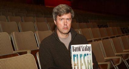 David Szalay gana el Booker por "Flesh", una novela impactante sobre la masculinidad