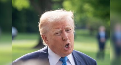 Trump insulta a una reportera por preguntarle por qué culpa a Biden del tiroteo en Washington