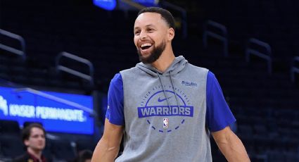 ¡Logra una canasta imposible! Stephen Curry, jugador de los Warriors, encesta desde el túnel en un tiro que es más largo que la longitud de la duela