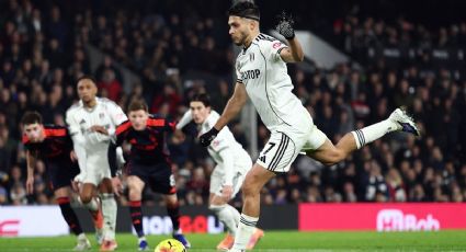 Raúl Jiménez empata a Yaya Touré con 11 penaltis anotados sin fallar ninguno para ser los líderes en efectividad en la historia de la Premier League