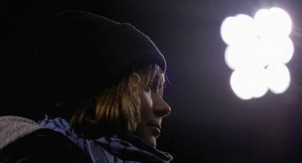 Greta Thunberg es detenida en Londres tras protestar a favor de ocho manifestantes de la organización "Acción Palestina"