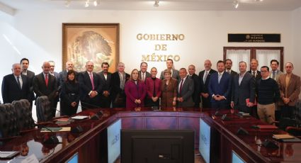Sheinbaum sostiene reunión con empresas que participan en operaciones de carga del AIFA en medio de tensiones con EU
