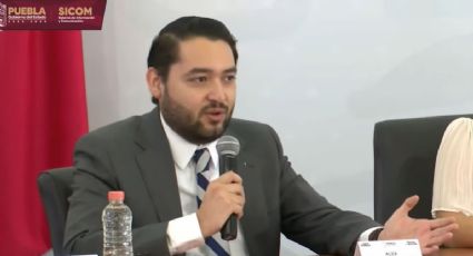 Alejandro Armenta, gobernador de Puebla, da cargo honorífico a su hijo y lo integra a las giras de los funcionarios