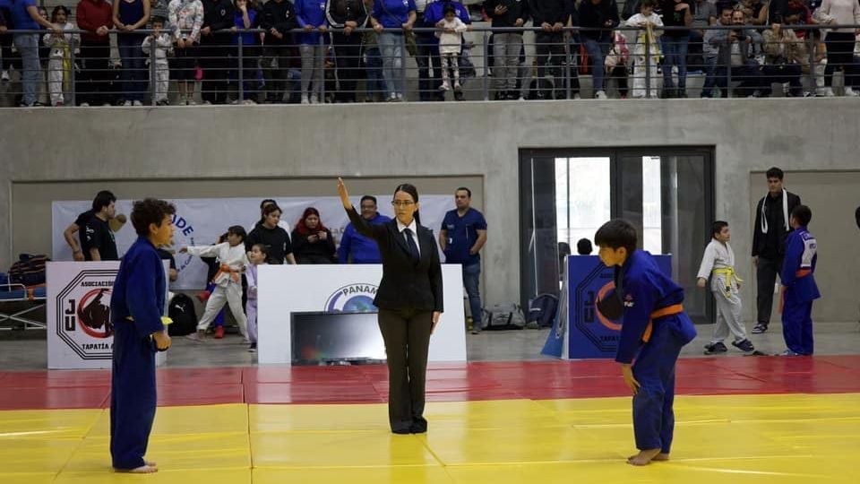 Aspecto de un torneo infantil de judo en Jalisco.