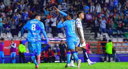 Pachuca viene de atrás y derrota al Puebla con doblete del 'Oso' Kennedy