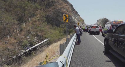 Confirman que accidente de autobús con simpatizantes de Morena en Oaxaca fue por pérdida de control del conductor