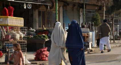 Talibanes prohíben la difusión de la voz femenina en la radio al sur de Afganistán