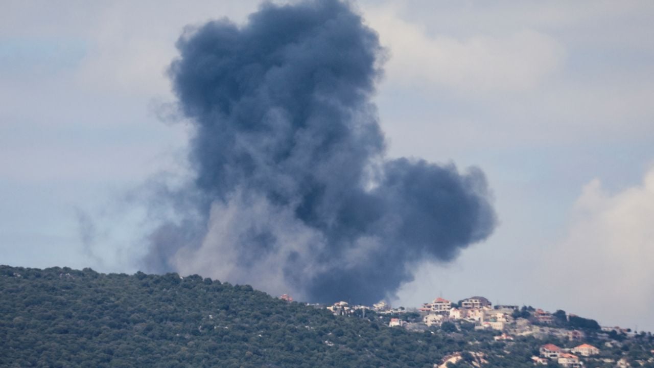 Israel lanza dos oleadas de bombardeos contra Hezbolá tras lanzamiento de cohetes desde Líbano