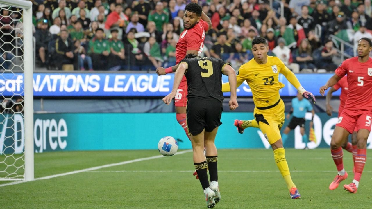 Raúl Jiménez supera a Cuauhtémoc Blanco y se convierte en el tercer máximo goleador en la historia de la Selección Mexicana