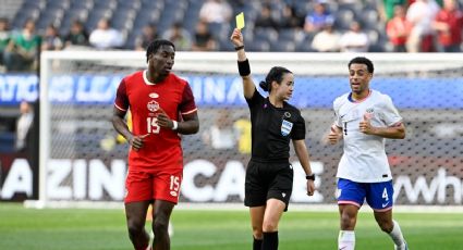 La árbitra mexicana Katia Itzel García dirige el partido EU-Canadá por el 3er lugar de la Nations League y destaca por su personalidad