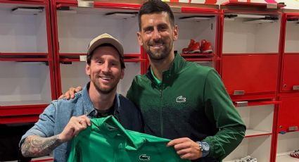 ¡Messi en modo fan en encuentro de leyendas! Djokovic le regala playera autografiada en el Miami Open: “Con cariño”