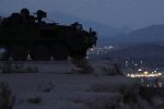 Despliegue de unidades militares blindadas en la frontera de Texas alarma e inquieta a migrantes