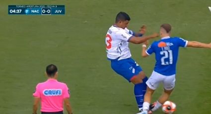 Capitán del Nacional de Uruguay realiza una entrada 'de cárcel' con los dos pies y se va expulsado a los tres minutos