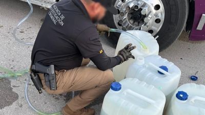 Detienen en Durango a un sujeto que transportaba 250 litros de heroína líquida en un tractocamión