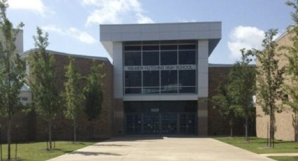 Reportan tiroteo en secundaria de Dallas; autoridades activan protocolo de seguridad