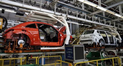 Entran en vigor aranceles de Trump del 25% para los vehículos importados a Estados Unidos