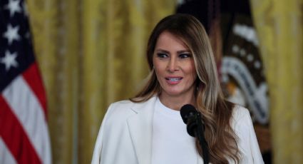 Roban una estatua de bronce en tamaño real de Melania Trump instalada en Eslovenia