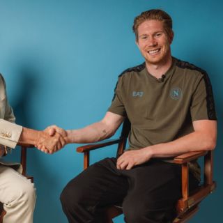 Kevin de Bruyne firma como refuerzo del Napoli, campeón de Italia