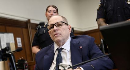 Juez de Nueva York declara nulo el cargo por violación contra Weinstein por amenazas en el jurado