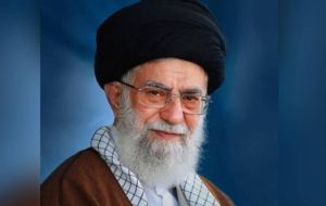 Líder supremo de Irán nombra a tres posibles sucesores ante el temor de ser asesinado