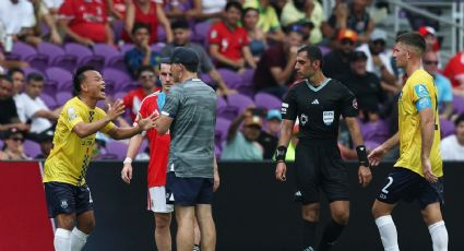¡Berrinchudos! Jugador del Auckland se niega a ser relevado y uno del Benfica discute con su entrenador, quien le ‘canta’ un gol tras su cambio