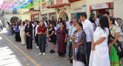 Sismo de magnitud 4.5 interrumpe conferencia del gobernador Salomón Jara