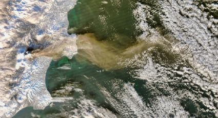 Entra en erupción el volcán activo más alto de Euroasia tras sismo de magnitud 8.8 en Rusia