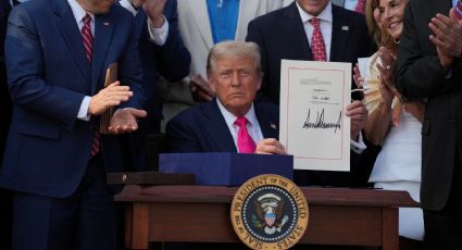 Trump firma su “gran y hermosa” ley fiscal con impuesto a remesas en el Día de la Independencia
