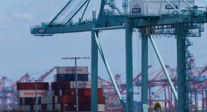 Precios de importación estadounidenses repuntan en julio por aranceles y debilidad del dólar