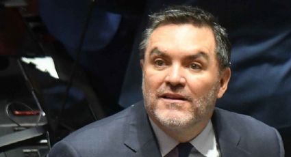 "Gobierno quiere seguir como franquicia de 'huachicol' fiscal con la ley aduanera", critica PAN; "buscamos tapar dos boquetes", defiende Morena